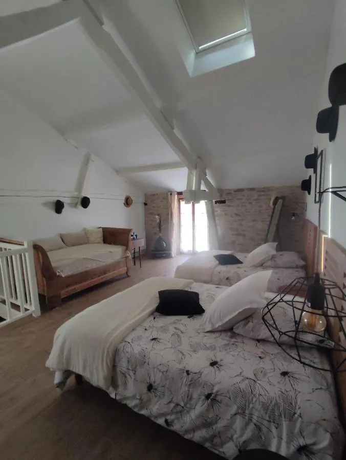 Gîte Le Lau-Kal à Septfonds Hébergement de vacances